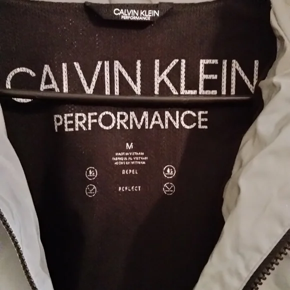 Calvin Klein Performance - Picture 5 of 7